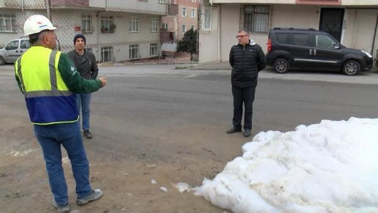 Pendikte rögardan sızan köpük tedirginliği