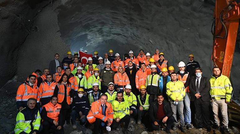 Demirkapı Tüneli’nde ışık göründü Mesafe 30 kilometre kısalacak