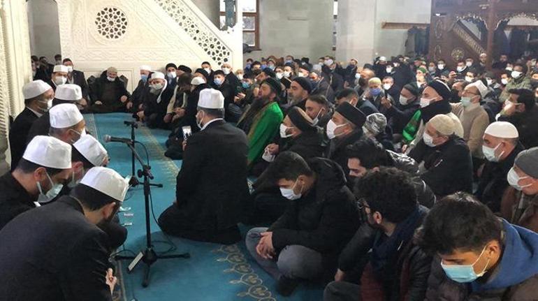 Ali Erbaş, Sarıkamış şehitleri için okunan 107 bin hatmin duasını yaptı