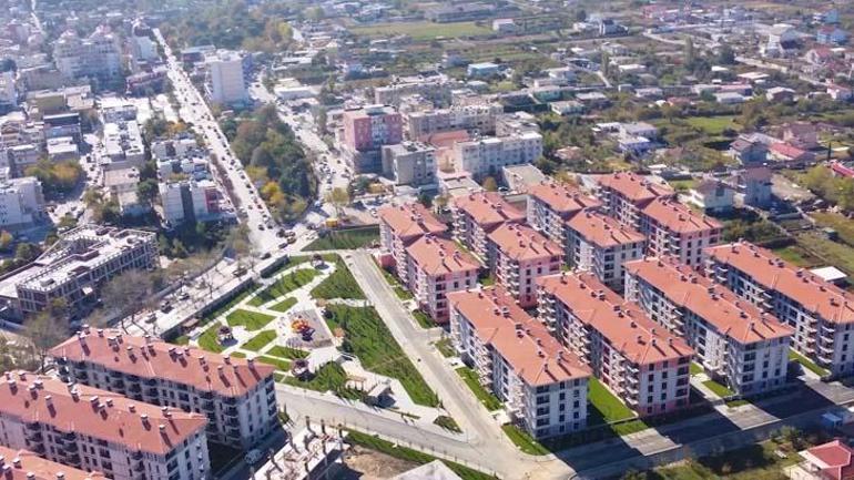 Arnavutlukta TOKİ konutları teslim edildi Bakan Kurum: Aynı hassasiyeti gösterdik