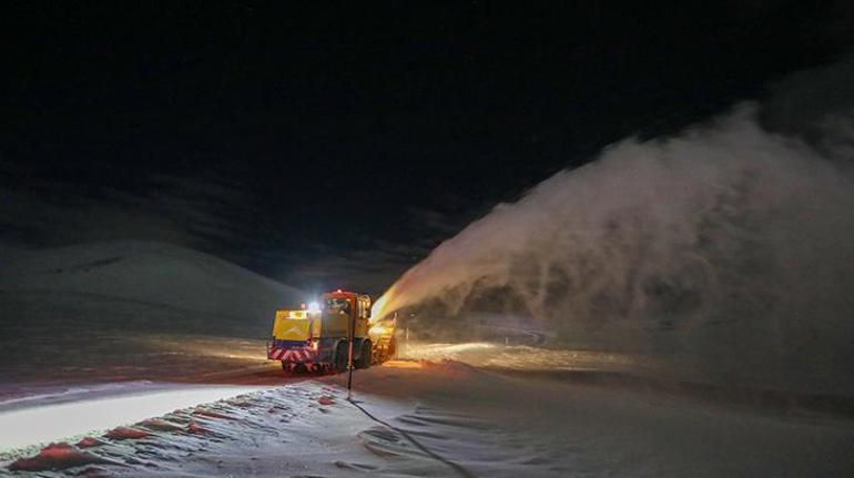 Vanda 816 yerleşim yerinin yolu ulaşıma açıldı