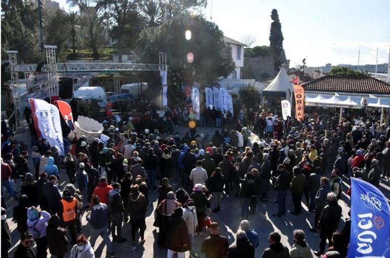 Soğuk havaya aldırmadılar Kuyruğun ucu bucağı yok