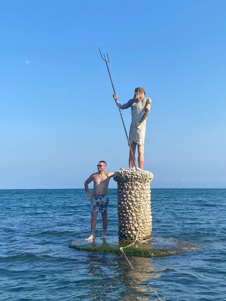 Sosyal medyanın son hedefi Sinoplu Poseidon heykeli