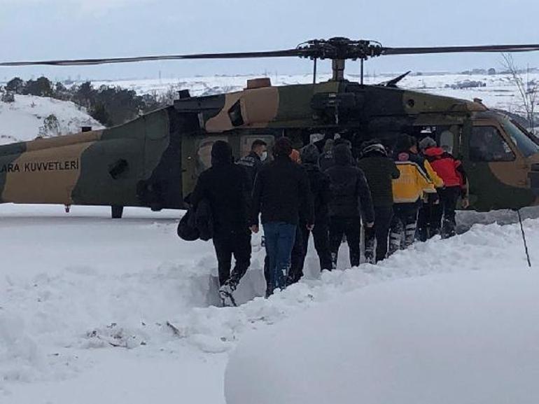 Arnavutköy Devlet Hastanesinden askeri helikopterle hasta sevk edildi