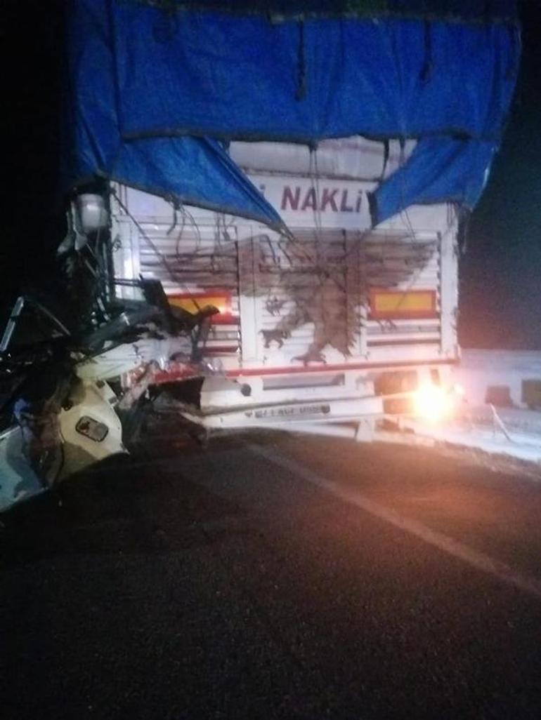 Katliam gibi kaza 3 kişi hayatını kaybetti