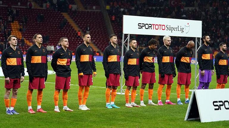 Galatasarayda Luyindamadan sonra bir ayrılık daha Geldiği gibi gidiyor