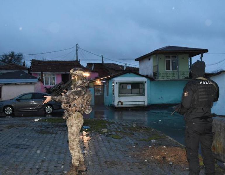 Baret operasyonu: Beşikten uyuşturucu çıktı