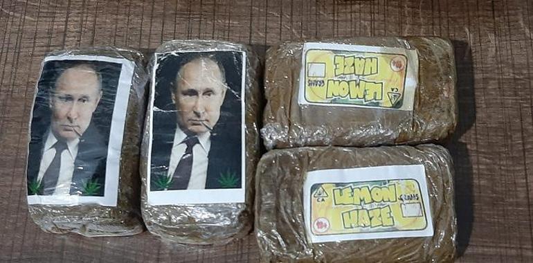 Kıyıya vuran paketten çıktı Her birinin üstünde Putinin fotoğrafı var