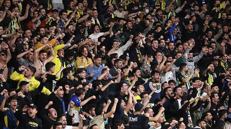 Fenerbahçe Beko olaylı derbide galip Galatasaraydan erken veda