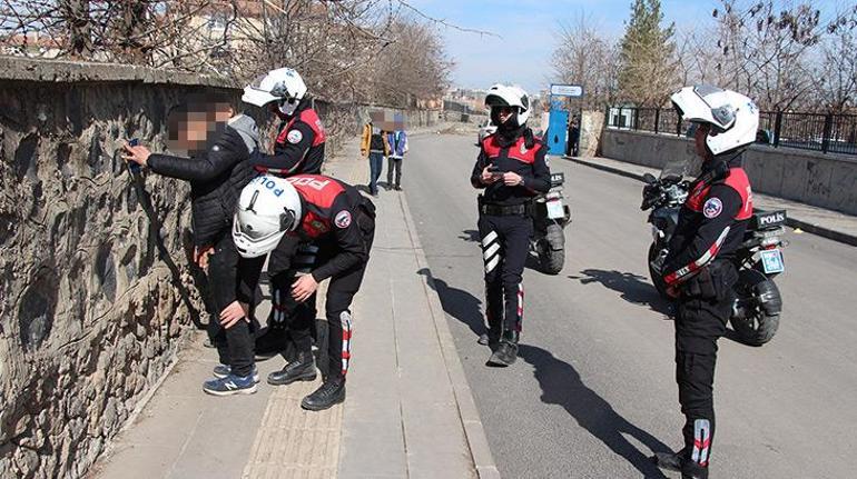 Kadının boynundaki altın kolyeyi kapıp kaçan şüpheliyi Yunus timi 4 dakikada yakaladı