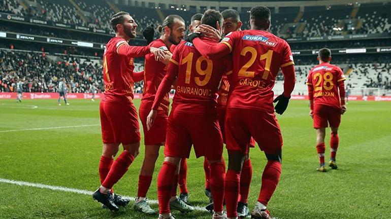Son dakika: Spor yazarları Beşiktaş-Kayserispor maçını değerlendirdi: Gurur duyun Üzüntüsü yüzüne yansıyordu