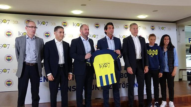 Fenerbahçede resmiyet an meselesi Joachim Löwle anlaşma sağlandı