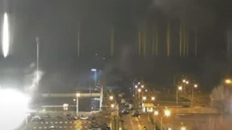 Son dakika haberi: Ukraynada nükleer santralde yangın Patlarsa Çernobilden 10 kat büyük olacak