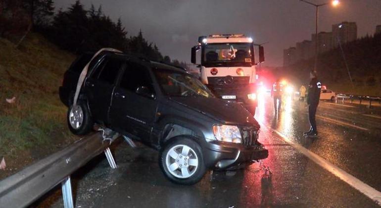 TEM otoyolunda trafik kazası, 1i ağır 2 yaralı