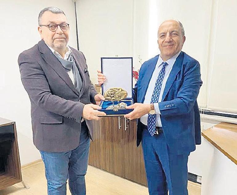 Hocaların hocası Prof. Besim Ömer Akalın’ı kim tanıyor