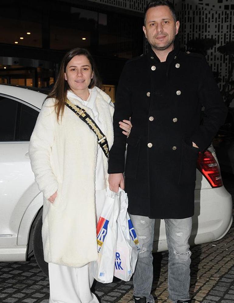 Merve Özbeyin makyajsız hali dikkat çekti
