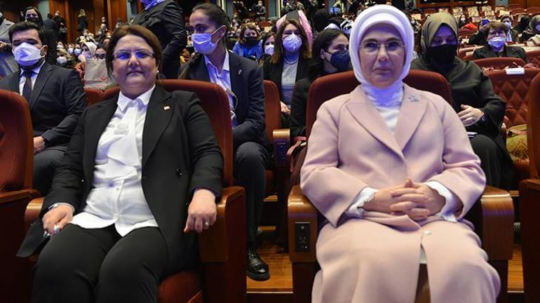 Emine Erdoğan: Kadınların hak ettikleri hayatı sürmelerini istiyorsak önce savaşları durduralım