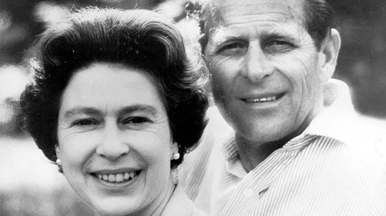 Kraliçe II. Elizabeth Buckingham Sarayından neden ayrıldı
