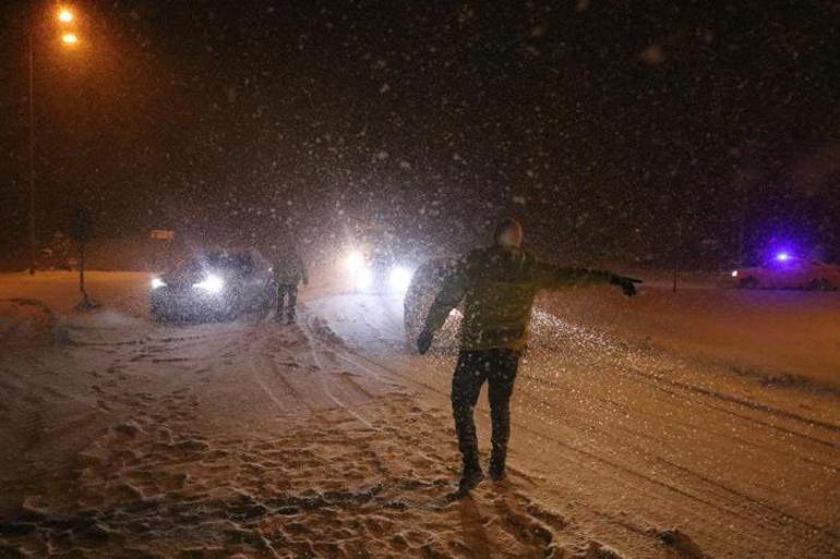 Bolu Dağı D-100 İstanbul yönü araç trafiğine kapatıldı