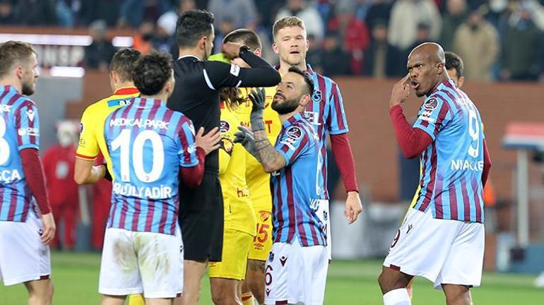 Son dakika haberi: Trabzonspor - Göztepe maçına damga vuran an Uğurcan Çakır çılgına döndü