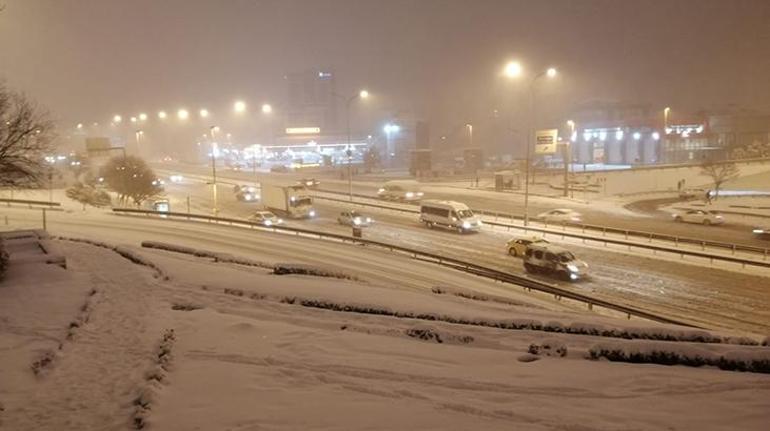 Son dakika: Meteoroloji kritik güne işaret etmişti Zorunlu olmadıkça dışarı çıkmayın