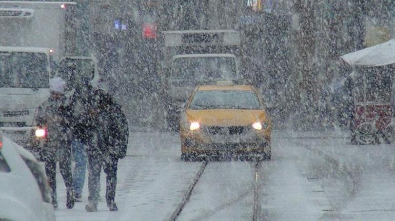 Son dakika... Vali Yerlikaya duyurdu, bu saatlere dikkat İstanbul için yeni kar uyarısı