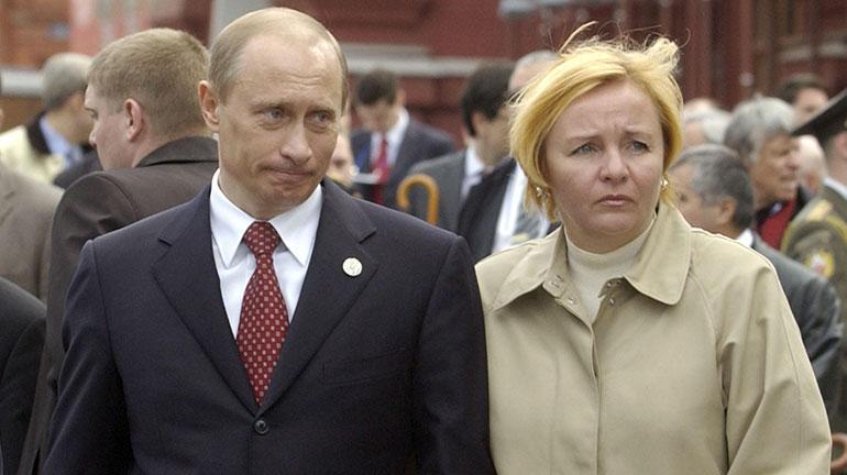 Sır gibi saklanıyordu Putinin eski eşi anlattı...