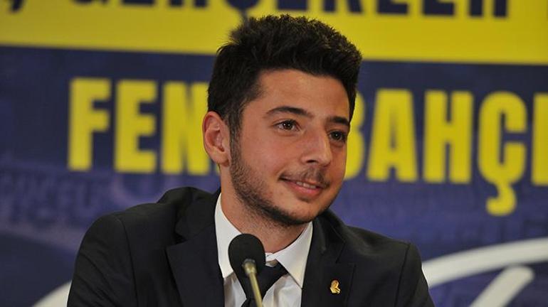 Son dakika haberi: Fenerbahçe imza töreninde duygusal anlar Gözyaşlarına hakim olamadı