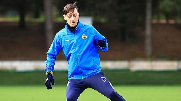Son dakika haberi: Fenerbahçede Mesut Özil kararı İsmail Kartalın planı belli oldu