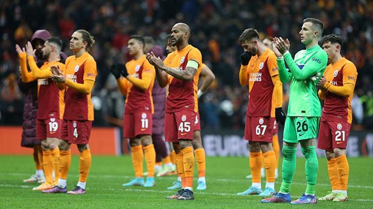 Son dakika haberi: Galatasarayın yıldızları sevindirdi Vitrini iyi değerlendirdiler