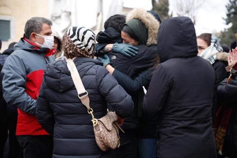 Bakırköyde cinayete kurban giden Yağmur Sönmez son yolculuğuna uğurlandı