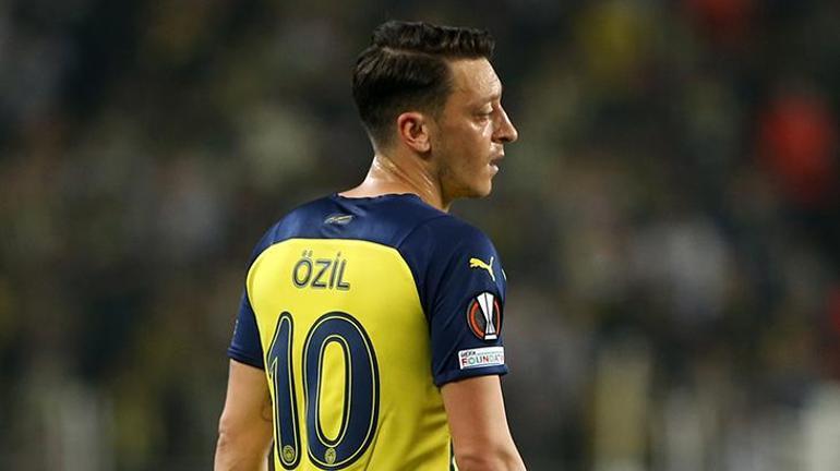 Son dakika: Fenerbahçede Mesut Özilin kadro dışı kalması Avrupayı salladı Almanlar kararın gerekçesini duyurdu