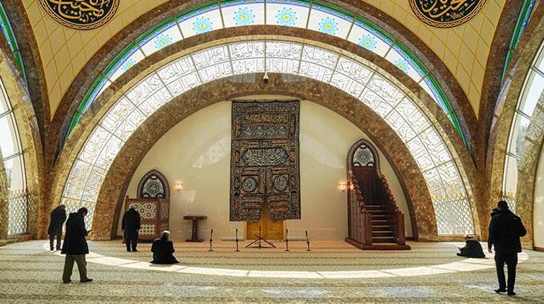 Diyanet İşleri Başkanı Erbaş, Ayşe Hatun Camisinin açılışını yaptı