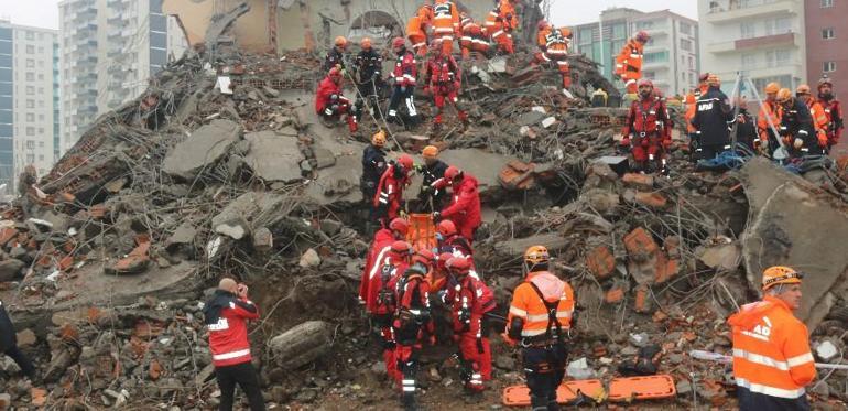 Prof. Dr. Osman Bektaş, Doğu Karadeniz Bölgesinde deprem riskine dikkat çekti