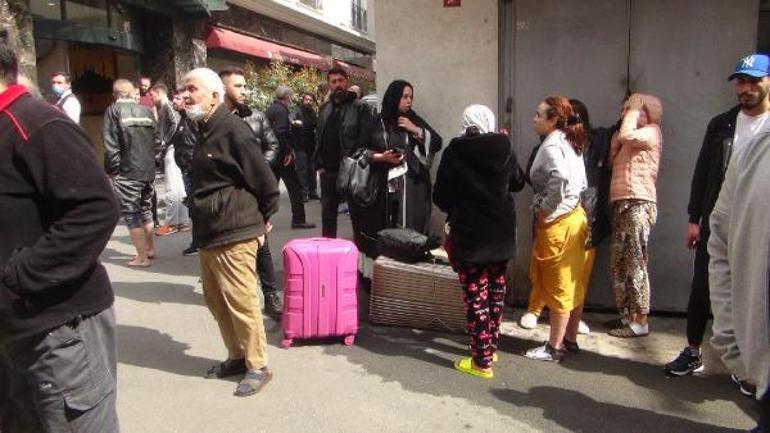 Pansiyonda korku dolu anlar Bavulunu alan sokağa fırladı