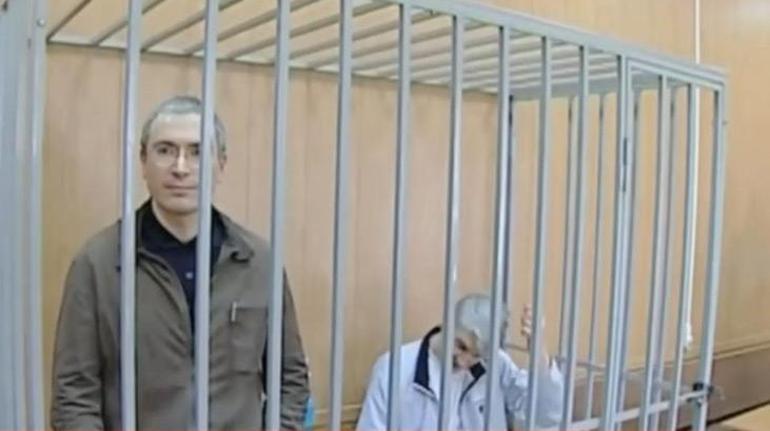 Eski Rus oligark Hodorkovskiden Putin iddiası: Çiçekle karşılamadılar diye çıldırdı