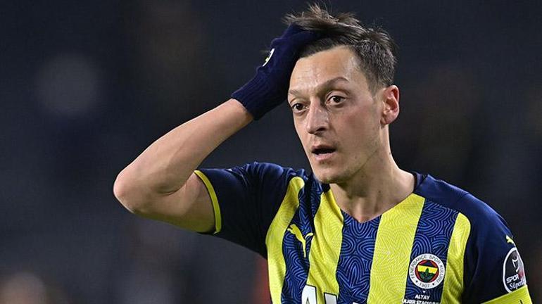 Son dakika transfer haberi: İspanyadan flaş Mesut Özil iddiası Kadro dışı sonrası yeni adresini duyurdular
