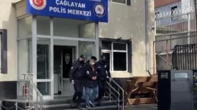 İstanbul’da dehşet anları Bıçaklanan adam paletle kendini korumaya çalıştı