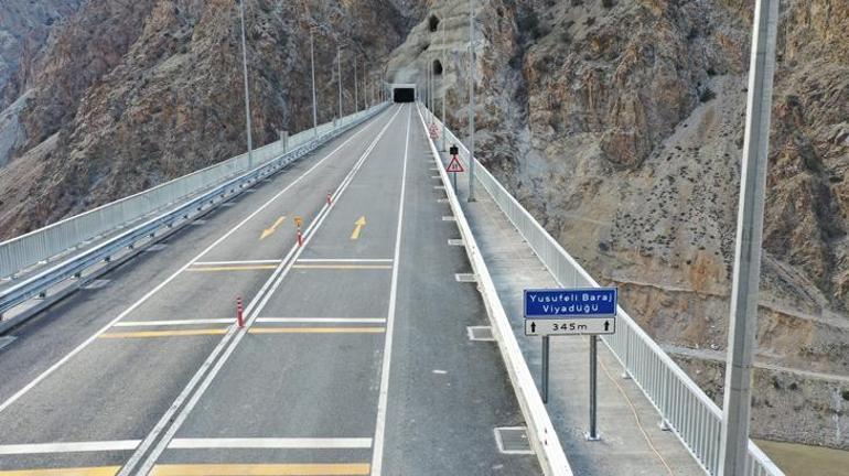 Yusufeli Barajının 39 tünelli yolları tamamlandı