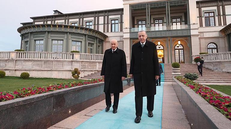 Son dakika: Cumhurbaşkanı Erdoğan Bahçeli ile iftarda buluştu