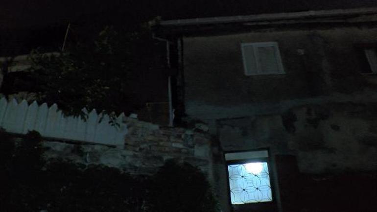 Fatih’te operasyonda görevli polis, kafasına atılan sert cisim sonucu düşerek şehit oldu