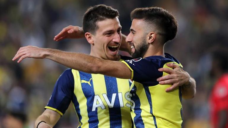 Son dakika: Fenerbahçe-Gaziantep FK maçı sonrası böyle duyurdu: Kartal ile devam