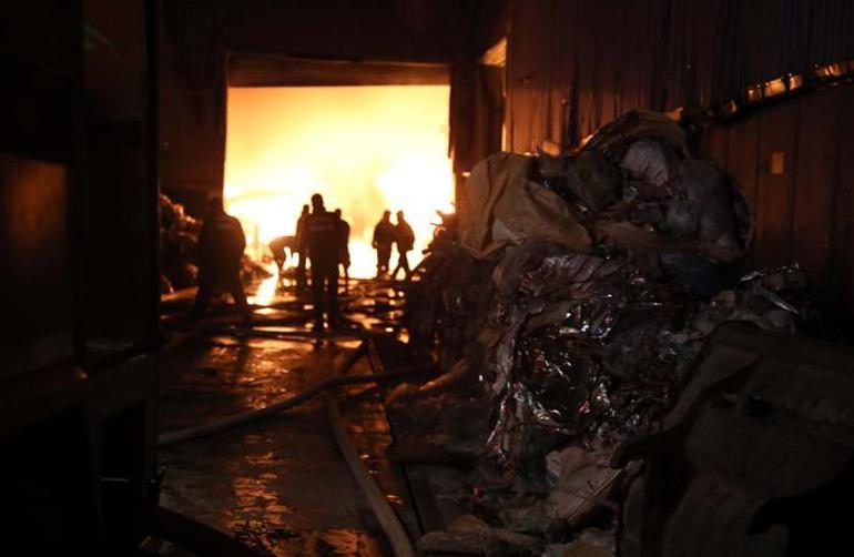 Gaziantepte geri dönüşüm fabrikasında yangın