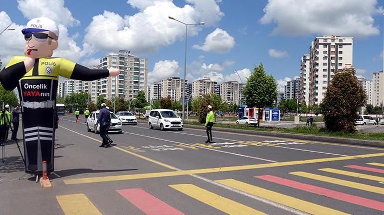 Yayalar için 5 adımda güvenli trafik uygulamasında vatandaşlar bilgilendirildi