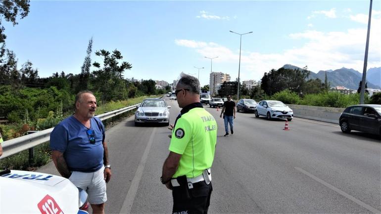 Polis müşteri kılığına girdi, suçüstü yakalandı Korsan taksiciden ilginç sözler