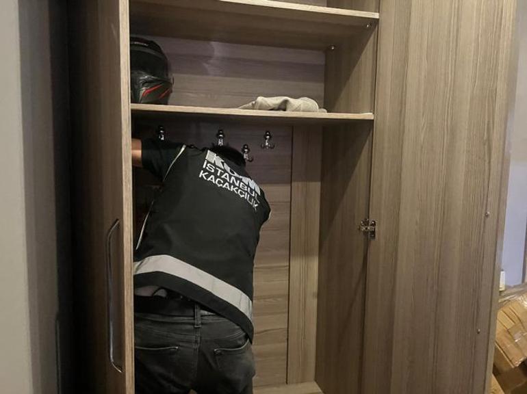Polis ekiplerinden baskın Gizli kapı şaşkına çevirdi
