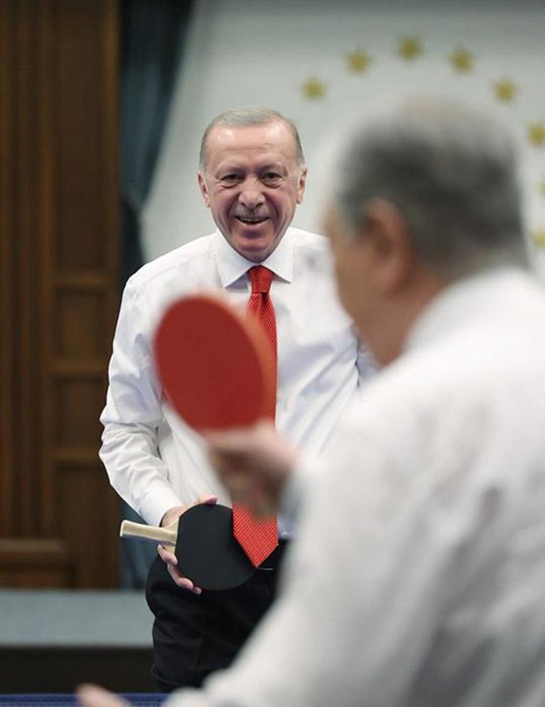 Cumhurbaşkanı Erdoğan Kazakistan Cumhurbaşkanı Tokayev ile masa tenisi oynadı