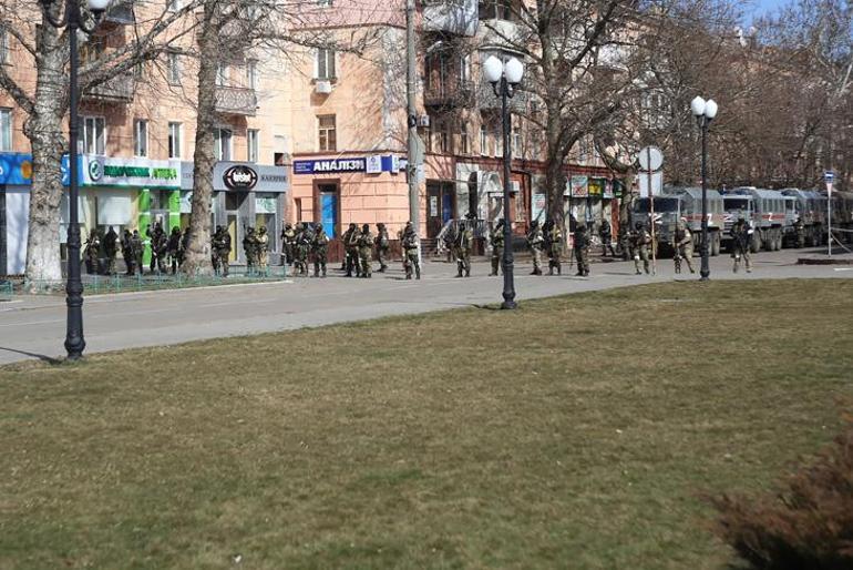 Rusya kontrolünü sağladığı kentlerde nasıl bir yönetim uyguluyor