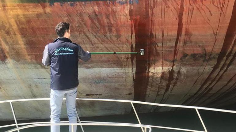 Denizi kirleten gemiye 2 milyon 447 bin lira ceza
