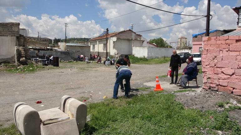 Kayseri’de silahlı dehşet: Tartıştığı annesini ve komşusunu vurdu